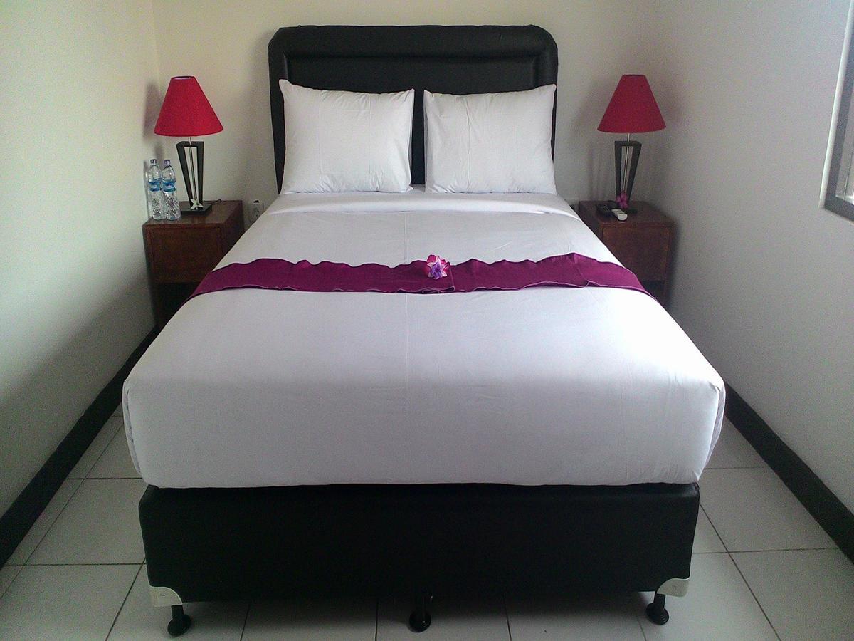 Sari Room Bed & Breakfast นูซาดูอา ภายนอก รูปภาพ
